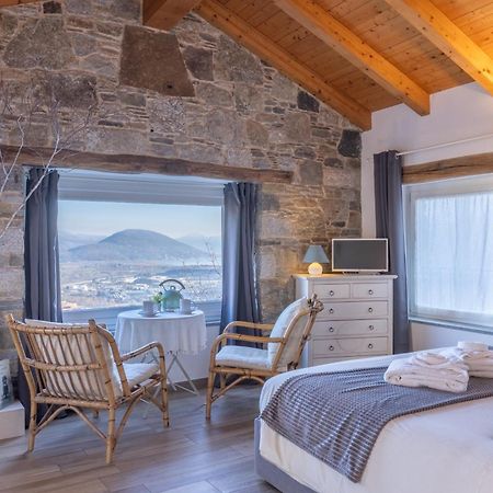 Il Riccio Di Ricciano Bed and Breakfast Casale Corte Cerro Εξωτερικό φωτογραφία