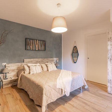 Il Riccio Di Ricciano Bed and Breakfast Casale Corte Cerro Εξωτερικό φωτογραφία