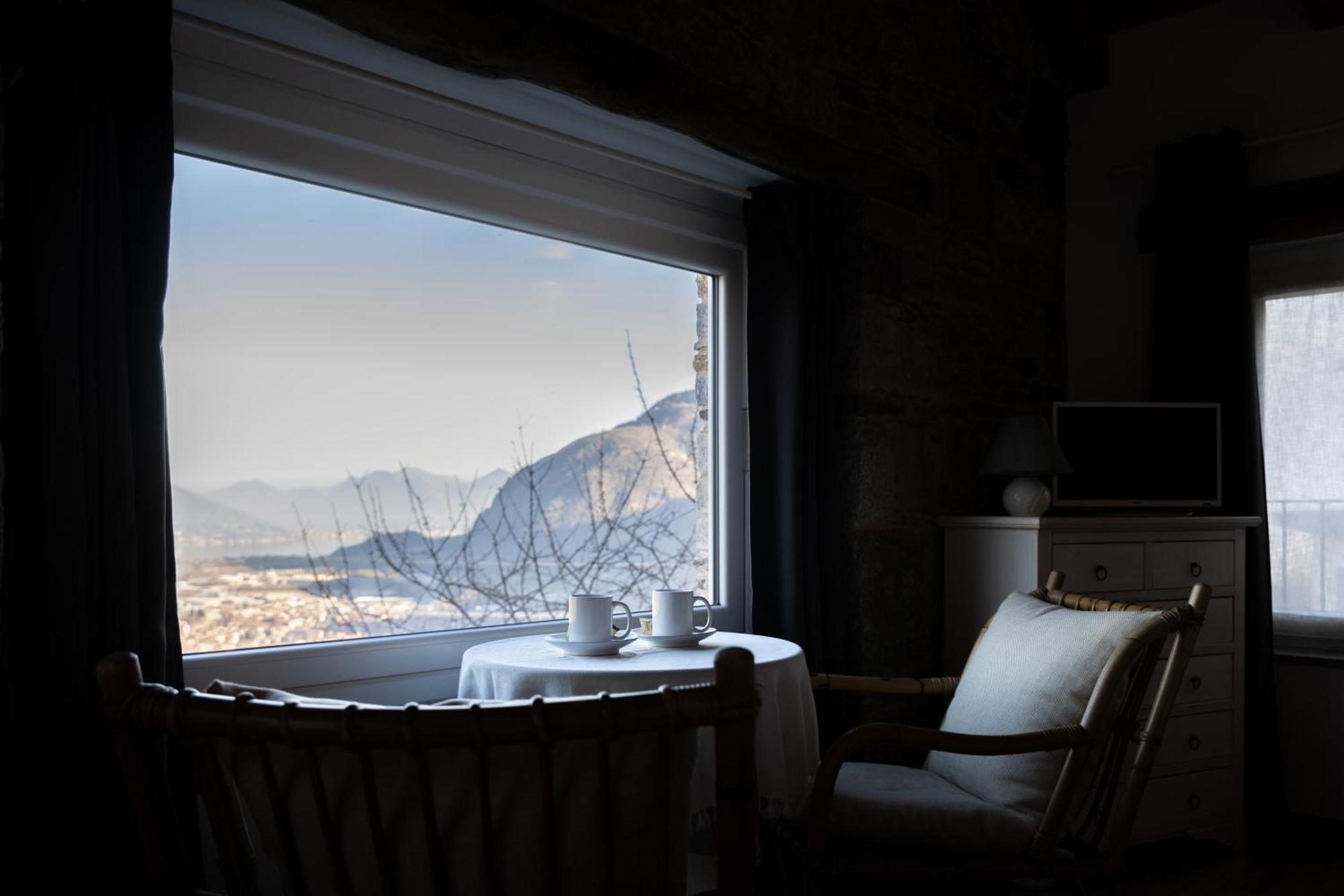 Il Riccio Di Ricciano Bed and Breakfast Casale Corte Cerro Εξωτερικό φωτογραφία