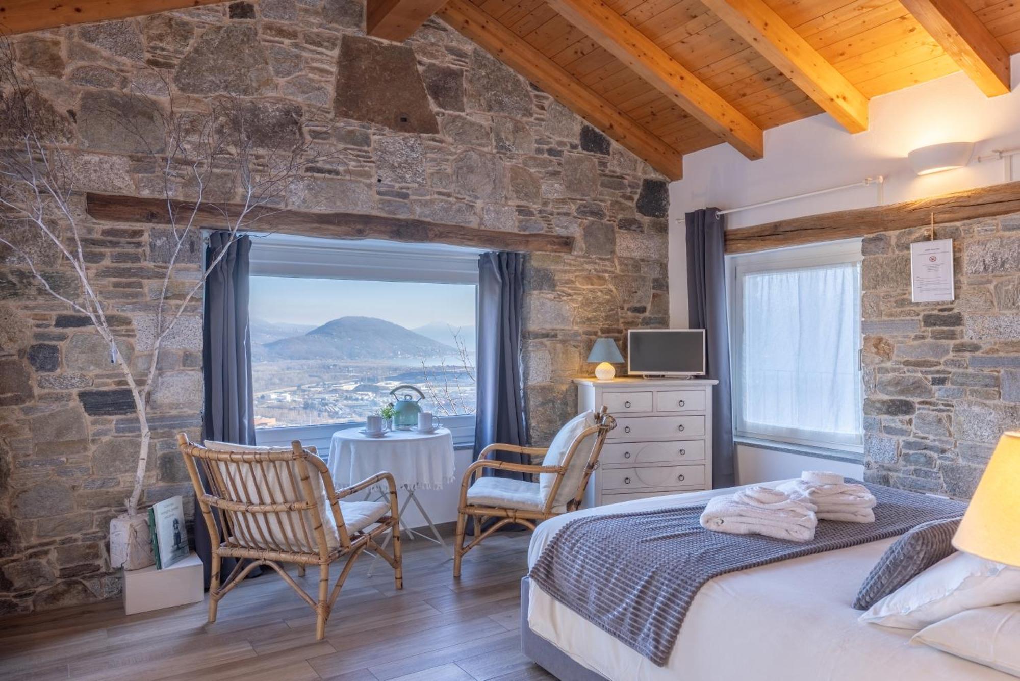 Il Riccio Di Ricciano Bed and Breakfast Casale Corte Cerro Εξωτερικό φωτογραφία